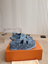 Maya Flatform Sandals