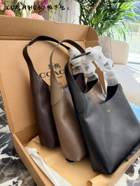 Brooklyn 28 Hobo Shoulder Bag