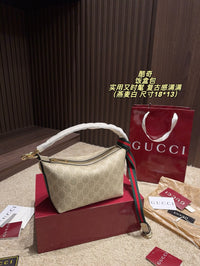 Lady Lunetta Small Shoulder Bag