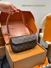 Ivy Wallet On Chain Bag
