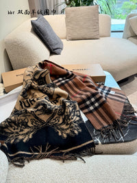 Reversible Knight Cashmere Scarf