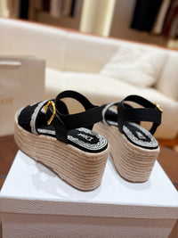 Dentelle Wedge Sandals