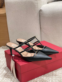 Garavani Rockstud Heels 6cm