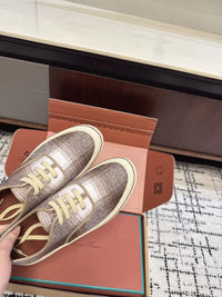Nantucket Walk Sneakers