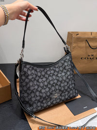 Laurel Shoulder Bag