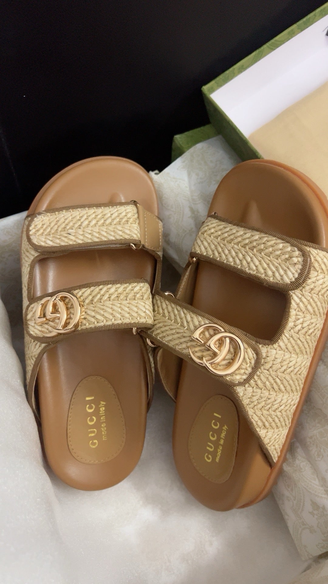 Double G-Plaque Raffia Sandals