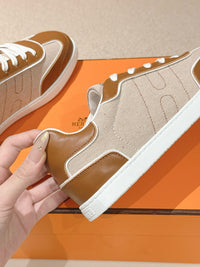 Boomerang Sneakers