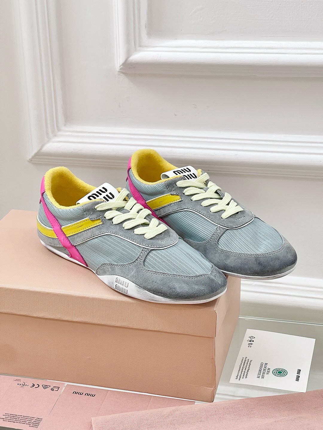 Gymnasium Sneakers