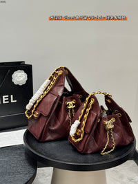 25 Hobo Bag Grained Calfskin