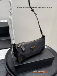 Re-Edition East-West Hobo Bag
