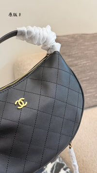 Hobo Shoulder Bag