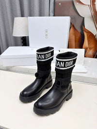 D-Major Boots