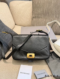 Clicca Shoulder Bag