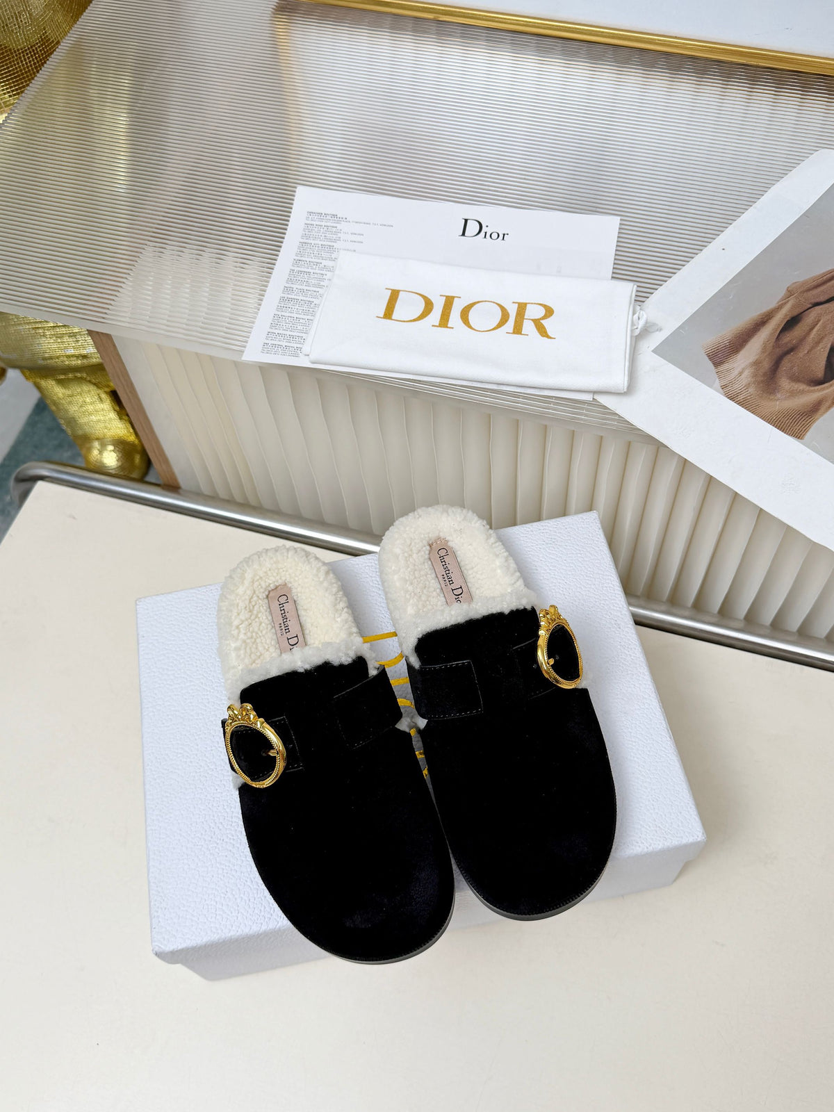 Médaillon Buckle Mules