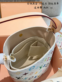 Multicolore Petit Noé Shoulder Bag