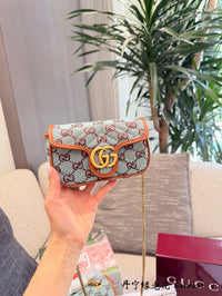 Marmont Shoulder Bag