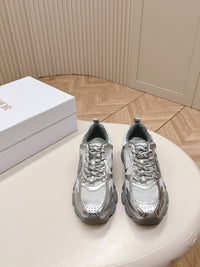 Wmns Chrono Sneakers