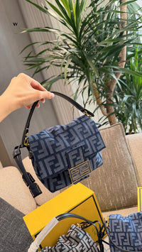 Baguette Soft Bag