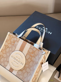 Dempsey Tote 22