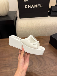 26S Platform Sandals