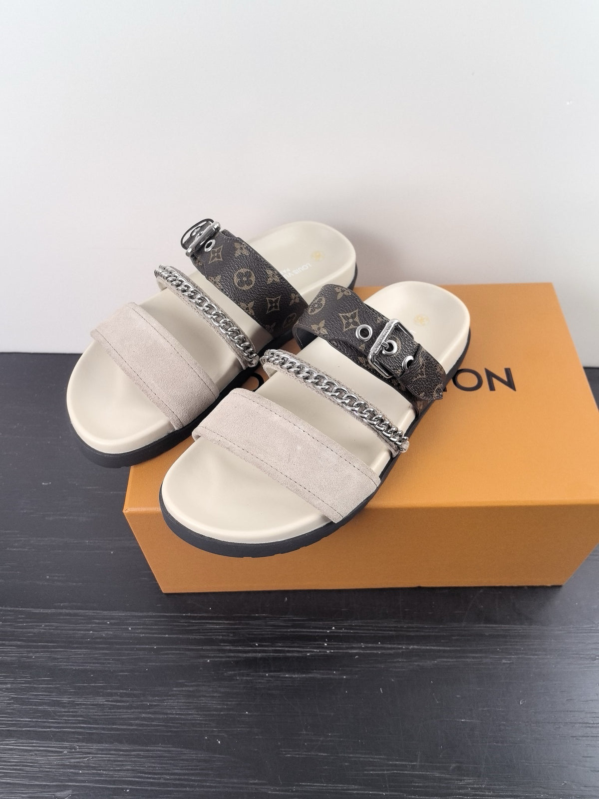 Vibe Comfort Mules