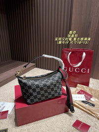 Lady Lunetta Small Shoulder Bag