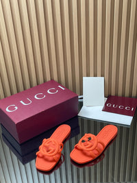 Interlocking G Slide Sandals