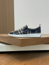 Vintage Check Slip-On Sneakers