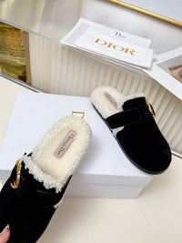 Médaillon Buckle Mules