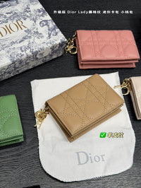 Gardenia Wallet in Smooth Lambskin
