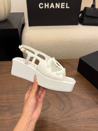 26S Platform Sandals