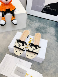 Dway Heeled Slides