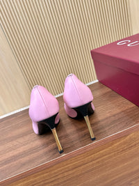 Bombshell Pumps
