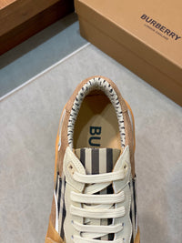 Vintage Check Runner Sneakers