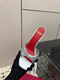 26S Garavani Annet Mules