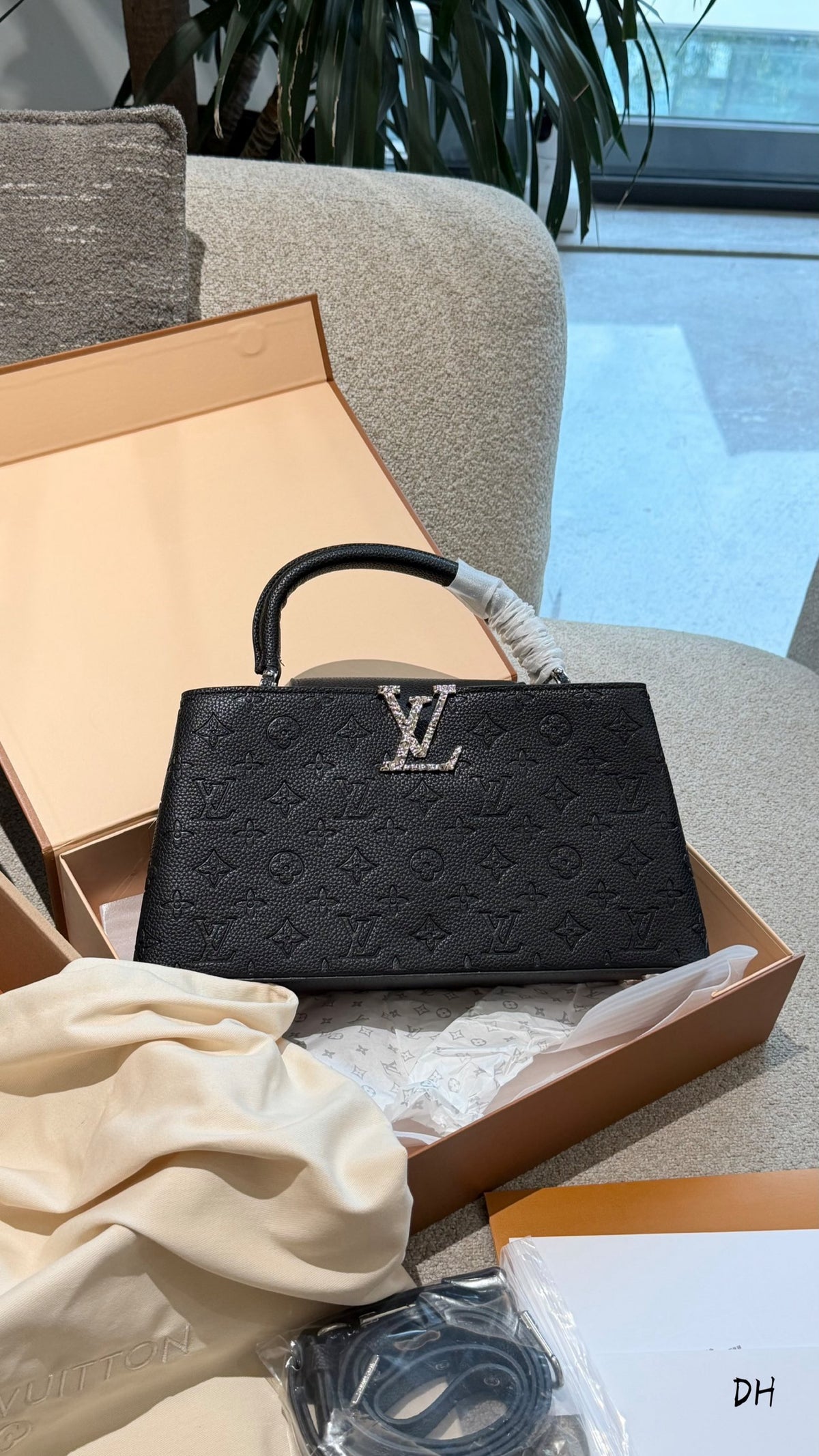 Capucines Bag