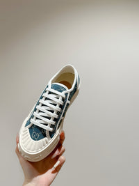 Low Top Sneakers