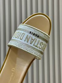 Dway Slides