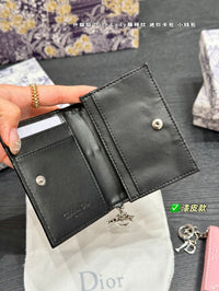 Gardenia Wallet in Patent Leather