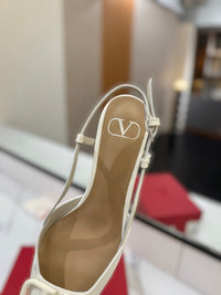 Garavani VLogo Patent Leather Pumps 8cm