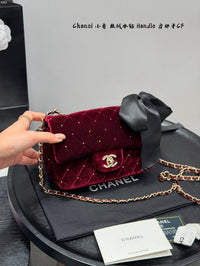 Classic Flap Bag Velvet