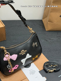 Teri Shoulder Bag