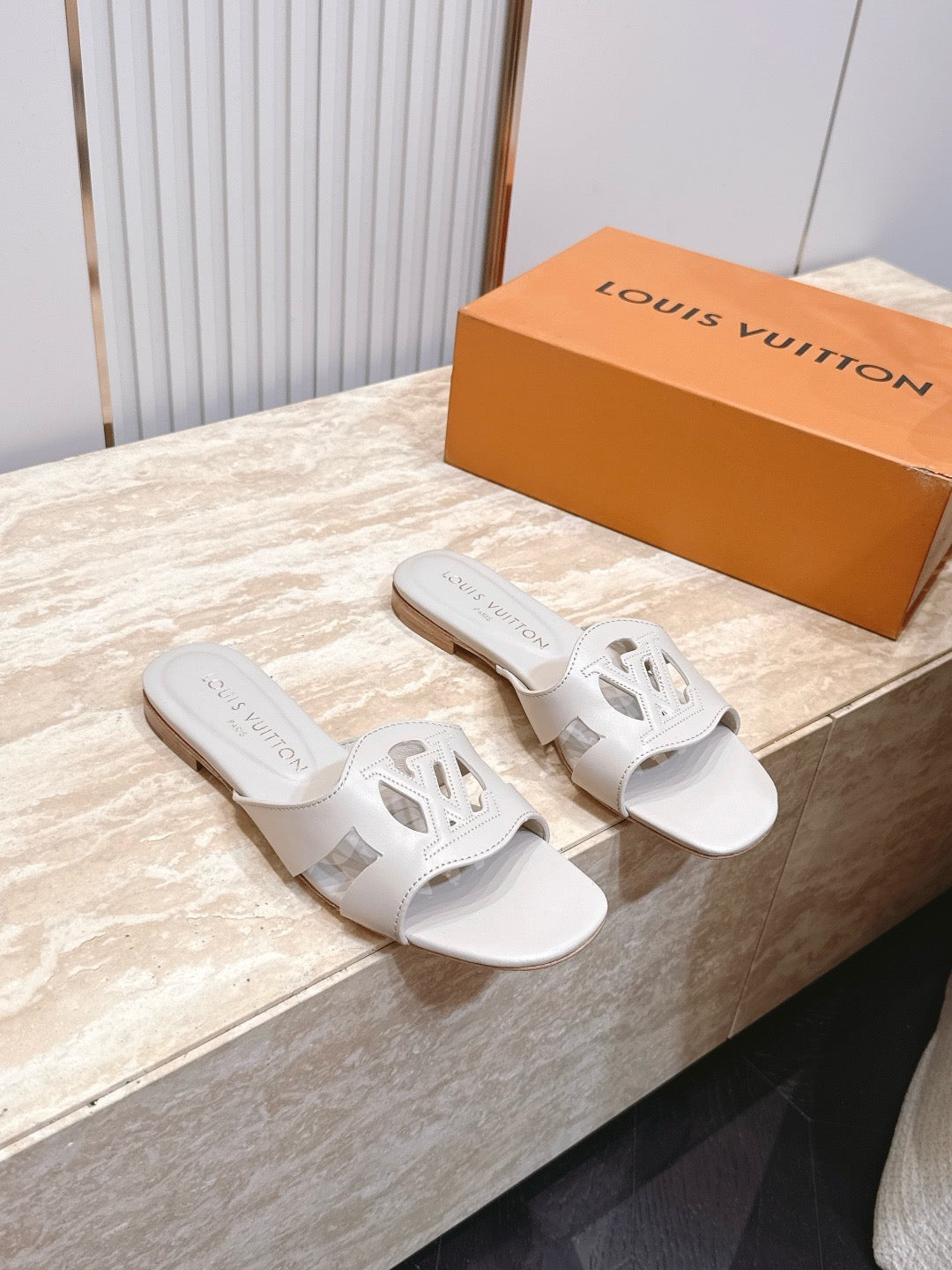 Isola Flat Mules