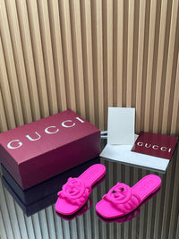 Interlocking G Slide Sandals