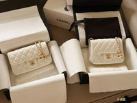Classic Flap Bag Mini