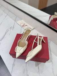 Garavani VLogo Patent Leather Pumps 8cm