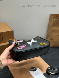 Teri Shoulder Bag
