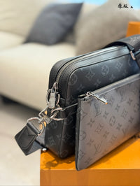 Trio Messenger Bag