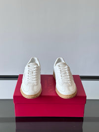 Upvillage Panelled Leather Sneakers