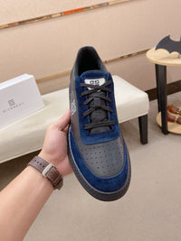 G Move Sneakers